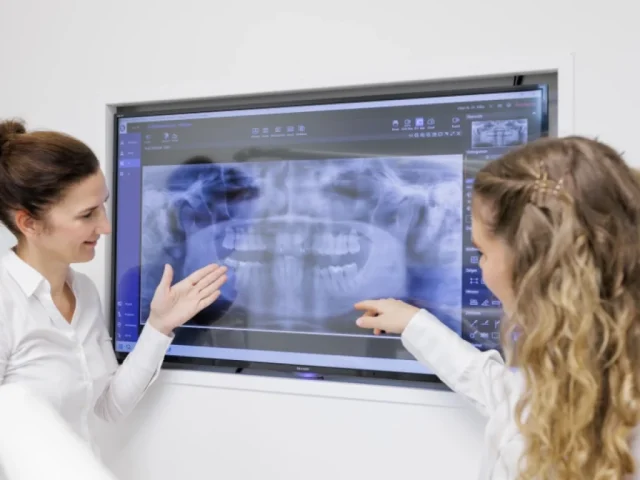 MKG_am_Dick-Aerztinnen-Roentgenbild