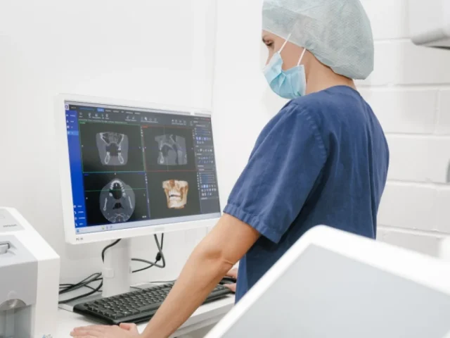 MKG_am_Dick-Roentgen_Aufnahme